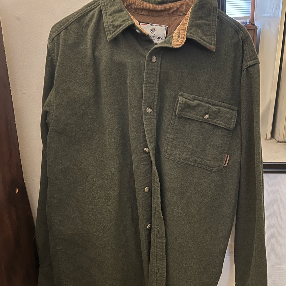 Legendary Whitetails Buck Camp flannel/button up shirt